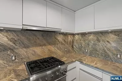 320 Adolphus Avenue 404 #404, Cliffside Park, NJ 07010 - Photo 5