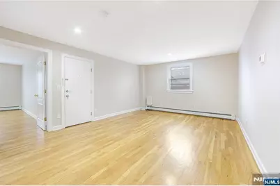 56 Woodward Avenue 2 #2, Rutherford, NJ 07070 - Photo 5