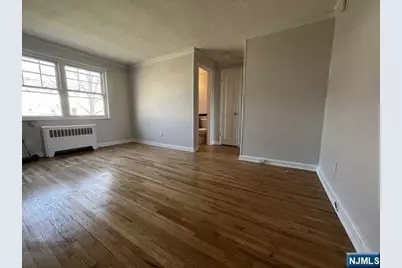 103A Hastings Avenue, Rutherford, NJ 07070 - Photo 5