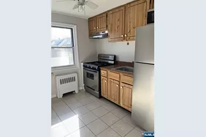 103A Hastings Avenue, Rutherford, NJ 07070 - Photo 7