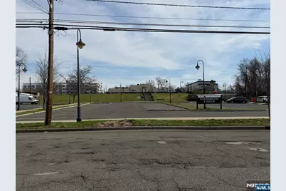 1127 Earle Place, Plainfield, NJ 07062 - Photo 25