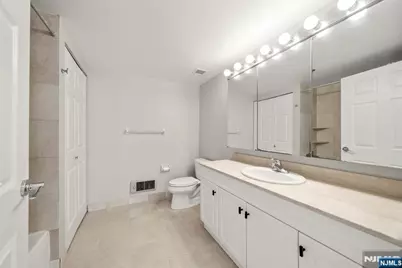 100 Old Palisade Road 914 #914, Fort Lee, NJ 07024 - Photo 13