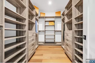 2 Skye Drive, Paramus, NJ 07652 - Photo 15