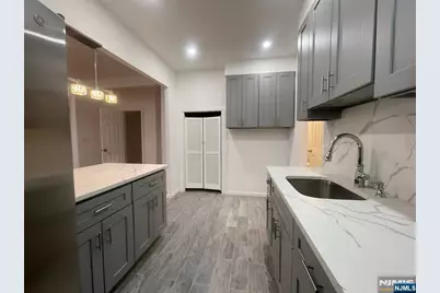 3 Henry Street 1 #1, Jersey City, NJ 07306 - Photo 3