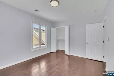323 Van Houten Avenue, Passaic, NJ 07055 - Photo 15