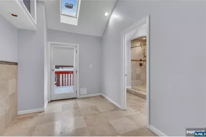 323 Van Houten Avenue, Passaic, NJ 07055 - Photo 11