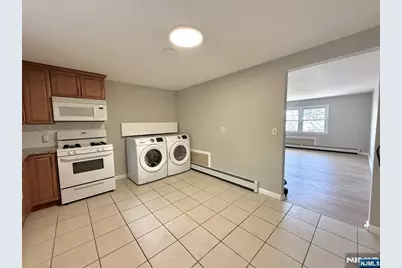 175 Van Winkle Street 2nd Fl #2nd fl, East Rutherford, NJ 07073 - Photo 11