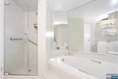 200 Grand Cove Way 2A #2A, Edgewater, NJ 07020 - Photo 23