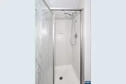 200 Grand Cove Way 2A #2A, Edgewater, NJ 07020 - Photo 27