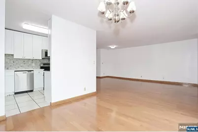 200 Grand Cove Way 2A #2A, Edgewater, NJ 07020 - Photo 13