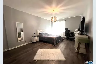 275 Hoym Street 2E #2E, Fort Lee, NJ 07024 - Photo 9