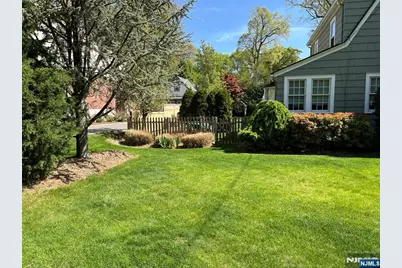 25 Bowers Road, Caldwell, NJ 07006 - Photo 33