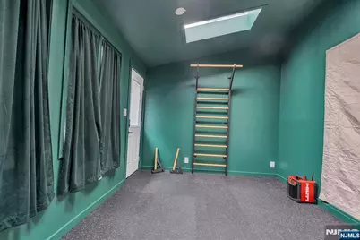 34 Forest Avenue, Montvale, NJ 07645 - Photo 15