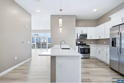 271 Millburn Avenue D #D, Millburn, NJ 07041 - Photo 9