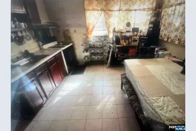 285 6th Street, Newark, NJ 07107 - Photo 3