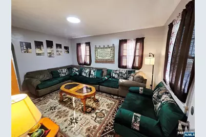 451 Wilson Avenue, Lyndhurst Township, NJ 07071 - Photo 11