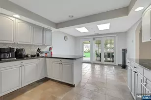 18 Harwood Pl, Wayne, NJ 07470 - Photo 23