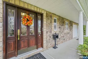 18 Harwood Pl, Wayne, NJ 07470 - Photo 5