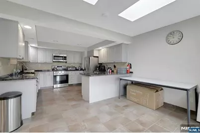 18 Harwood Place, Wayne, NJ 07470 - Photo 21