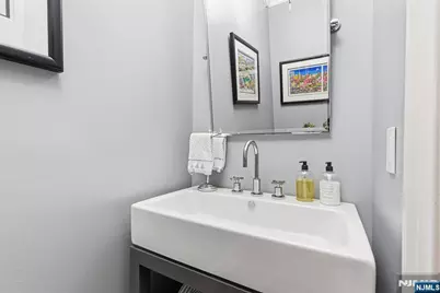 119 Hudson Cove, Edgewater, NJ 07020 - Photo 19