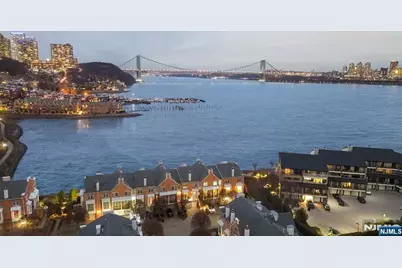 119 Hudson Cove, Edgewater, NJ 07020 - Photo 1