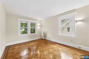 42 Walnut St, Rutherford, NJ 07070 - Photo 17