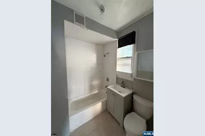 329 Columbia Avenue 1st Flr #1st flr, Jersey City, NJ 07307 - Photo 5