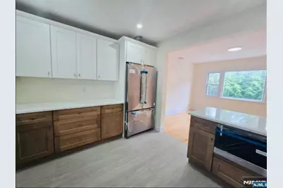 18 Adams Terrace A #A, Clifton, NJ 07013 - Photo 7