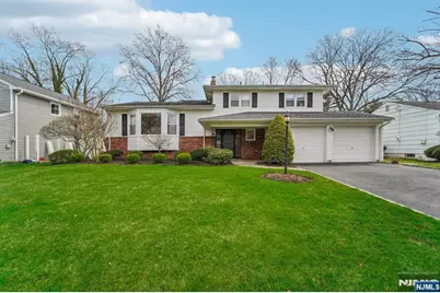 14 Eton Place, Springfield, NJ 07081 - Photo 1