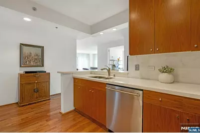 3219 City Place, Edgewater, NJ 07020 - Photo 9
