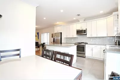 223 Grant Avenue, Cliffside Park, NJ 07010 - Photo 21