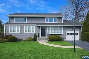 217 Sweetbriar Pl, Paramus, NJ 07652 - Photo 1