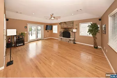 217 Sweetbriar Place, Paramus, NJ 07652 - Photo 5