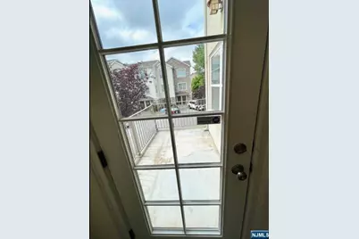 1625 Paterson Plank Road 18 #18, Secaucus, NJ 07094 - Photo 11
