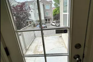 1625 Paterson Plank Road 18, Secaucus, NJ 07094 - Photo 11