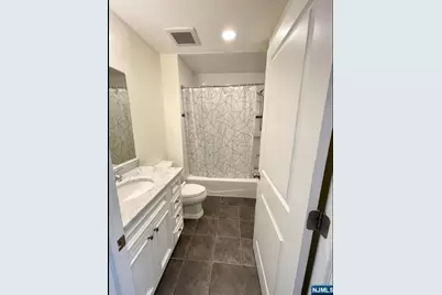 1625 Paterson Plank Road 18 #18, Secaucus, NJ 07094 - Photo 19