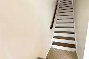 1625 Paterson Plank Road 18, Secaucus, NJ 07094 - Photo 3