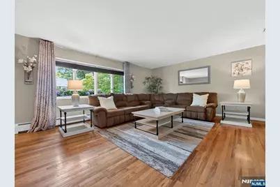 219 Kociemba Drive, River Vale Township, NJ 07675 - Photo 5