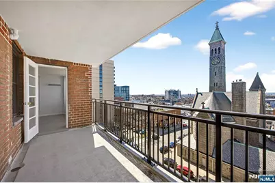 10 Huron Avenue 8J #8J, Jersey City, NJ 07306 - Photo 21