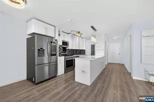 10 Huron Ave 8J, Jersey City, NJ 07306 - Photo 7