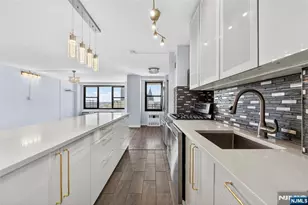 10 Huron Ave 8J, Jersey City, NJ 07306 - Photo 9