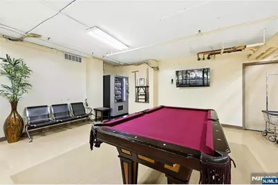 10 Huron Avenue 8J #8J, Jersey City, NJ 07306 - Photo 29