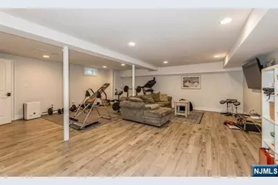 24 Jefferson Avenue, Tenafly, NJ 07670 - Photo 23