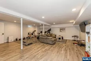 24 Jefferson Ave, Tenafly, NJ 07670 - Photo 23