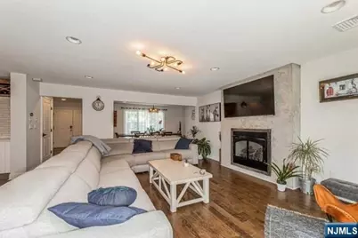 24 Jefferson Avenue, Tenafly, NJ 07670 - Photo 5