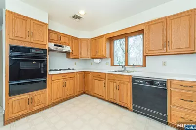 11 Summit Avenue, Montvale, NJ 07645 - Photo 7