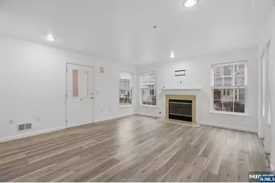 116 Chariot Court 116 #116, Piscataway Township, NJ 08854 - Photo 5