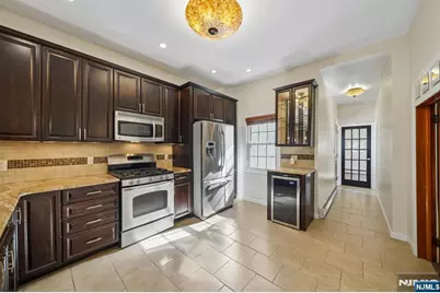 364 New York Avenue 1 #1, Jersey City, NJ 07307 - Photo 5