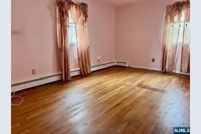 661 Clinton Place, Ridgefield, NJ 07657 - Photo 17