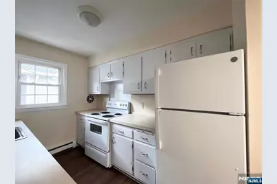297 Union Avenue 4 #4, Rutherford, NJ 07070 - Photo 7